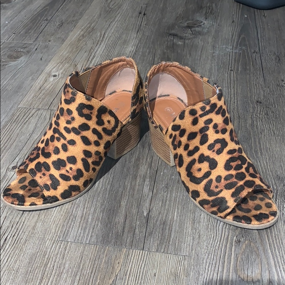 Cheetah Print open toed bootie